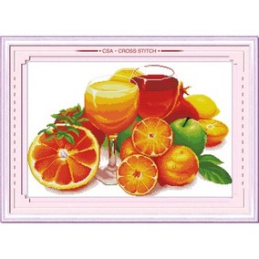 Trái cam và chiếc ly